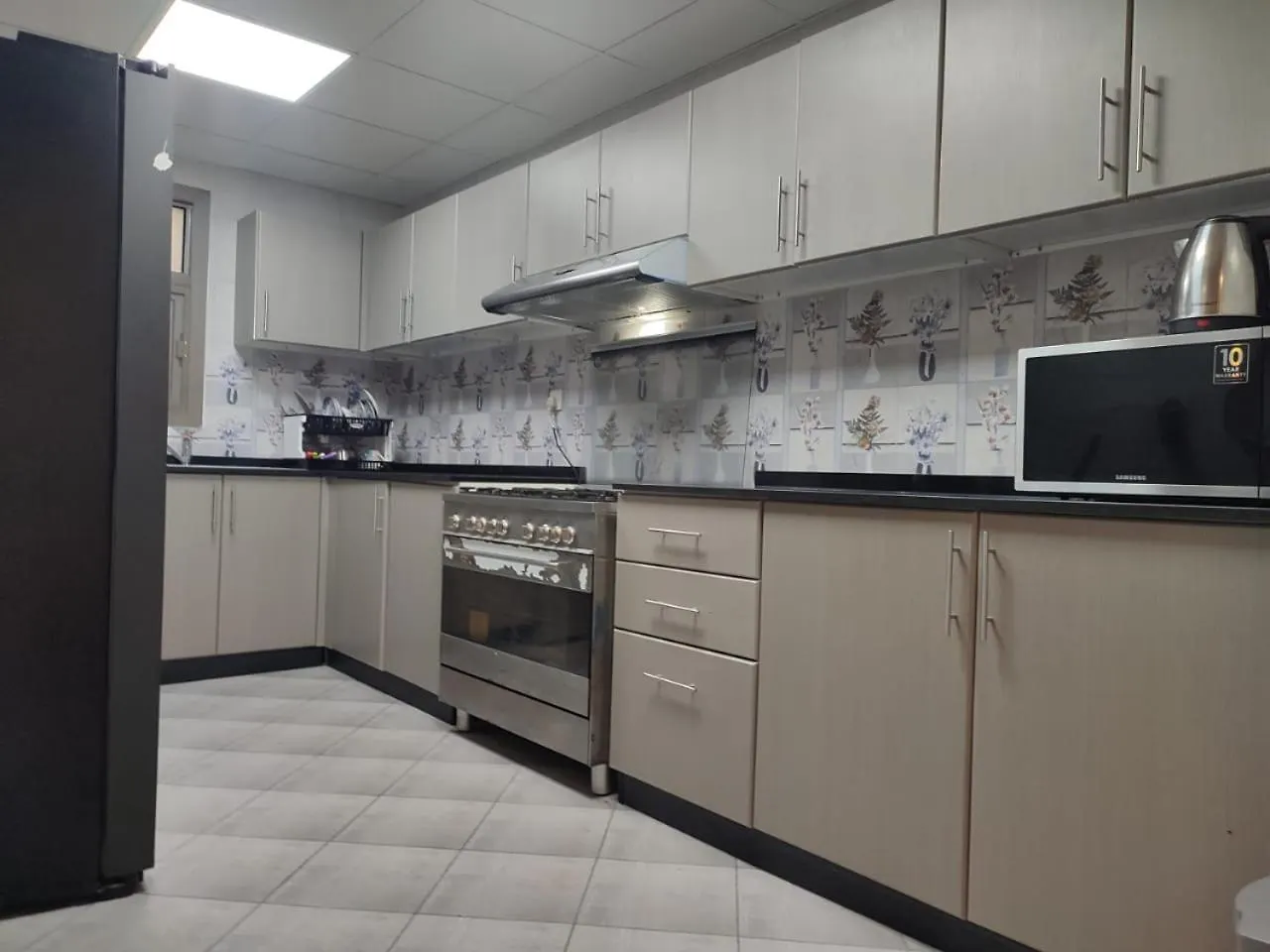 公寓 Entire Luxury And Family One Bed Room Living Room In Front Of Beach 沙迦