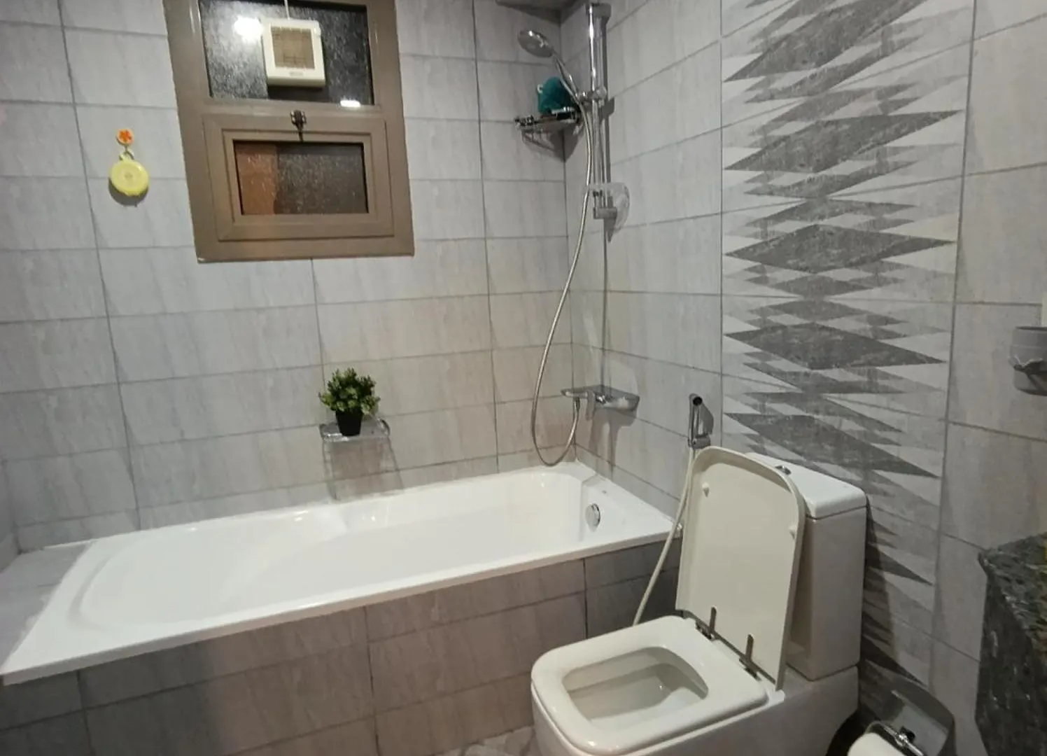 Entire Luxury And Family One Bed Room Living Room In Front Of Beach 沙迦 公寓